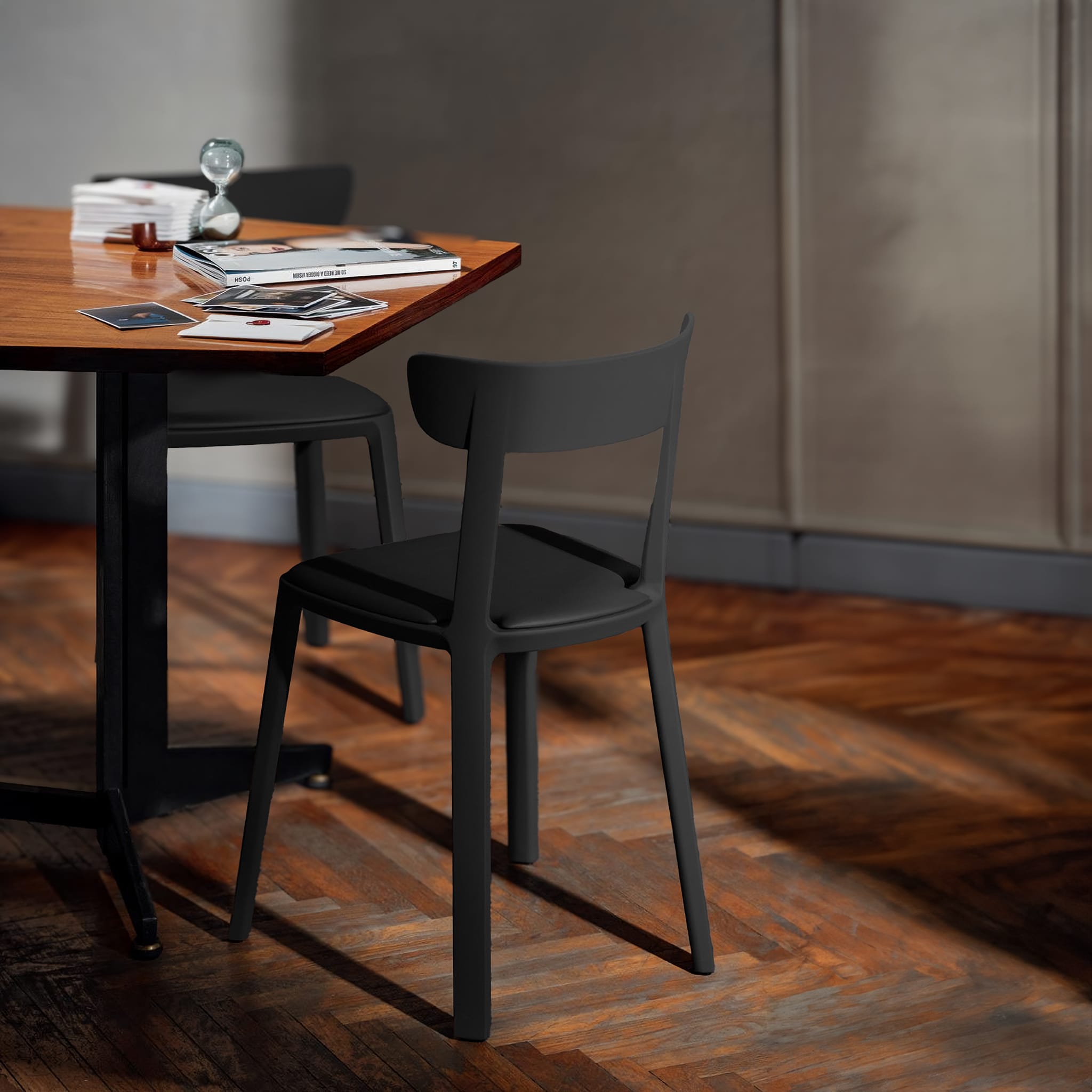 Cadrea Chair - Indoor & Outdoor Use