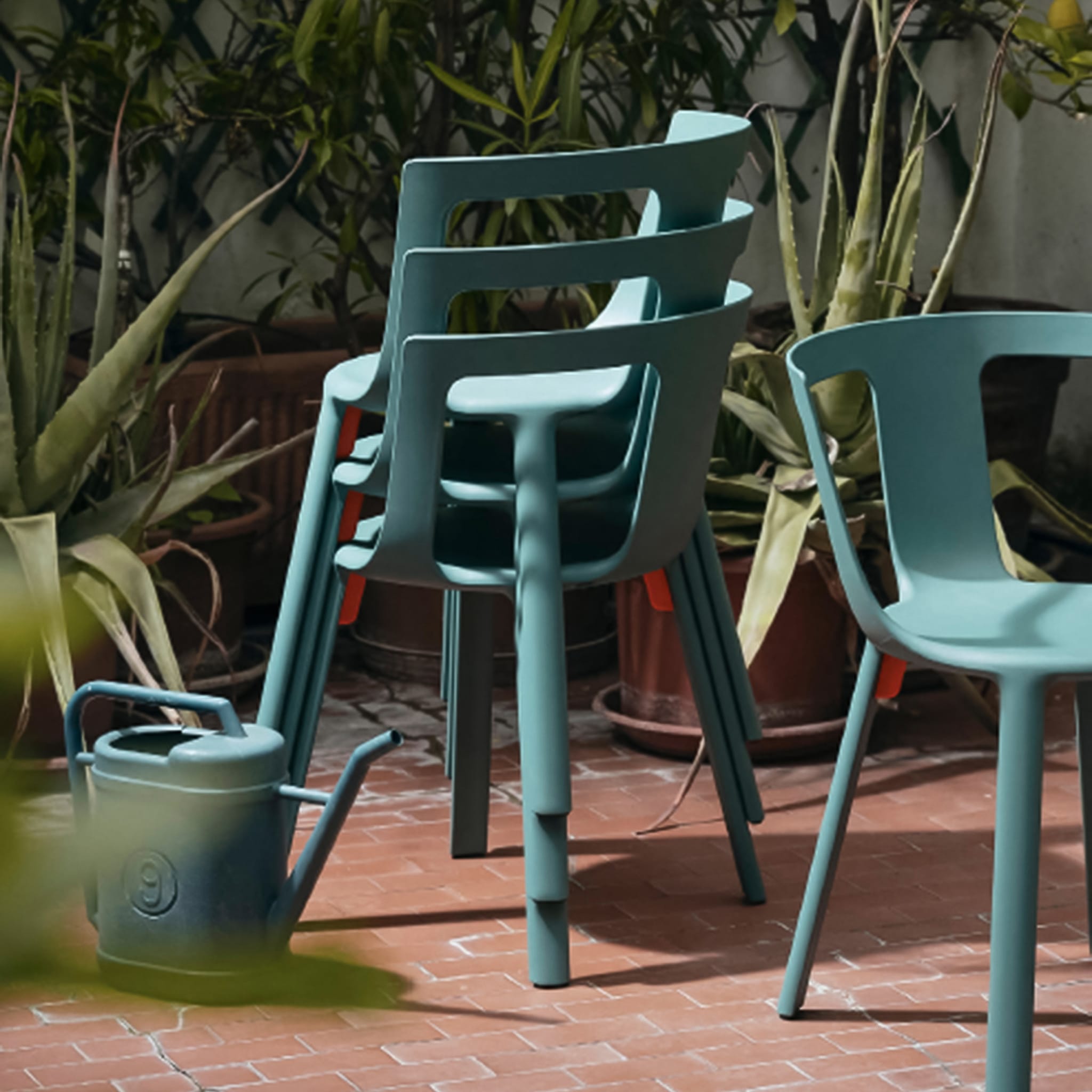 FLA Chair - Indoor & Outdoor Use