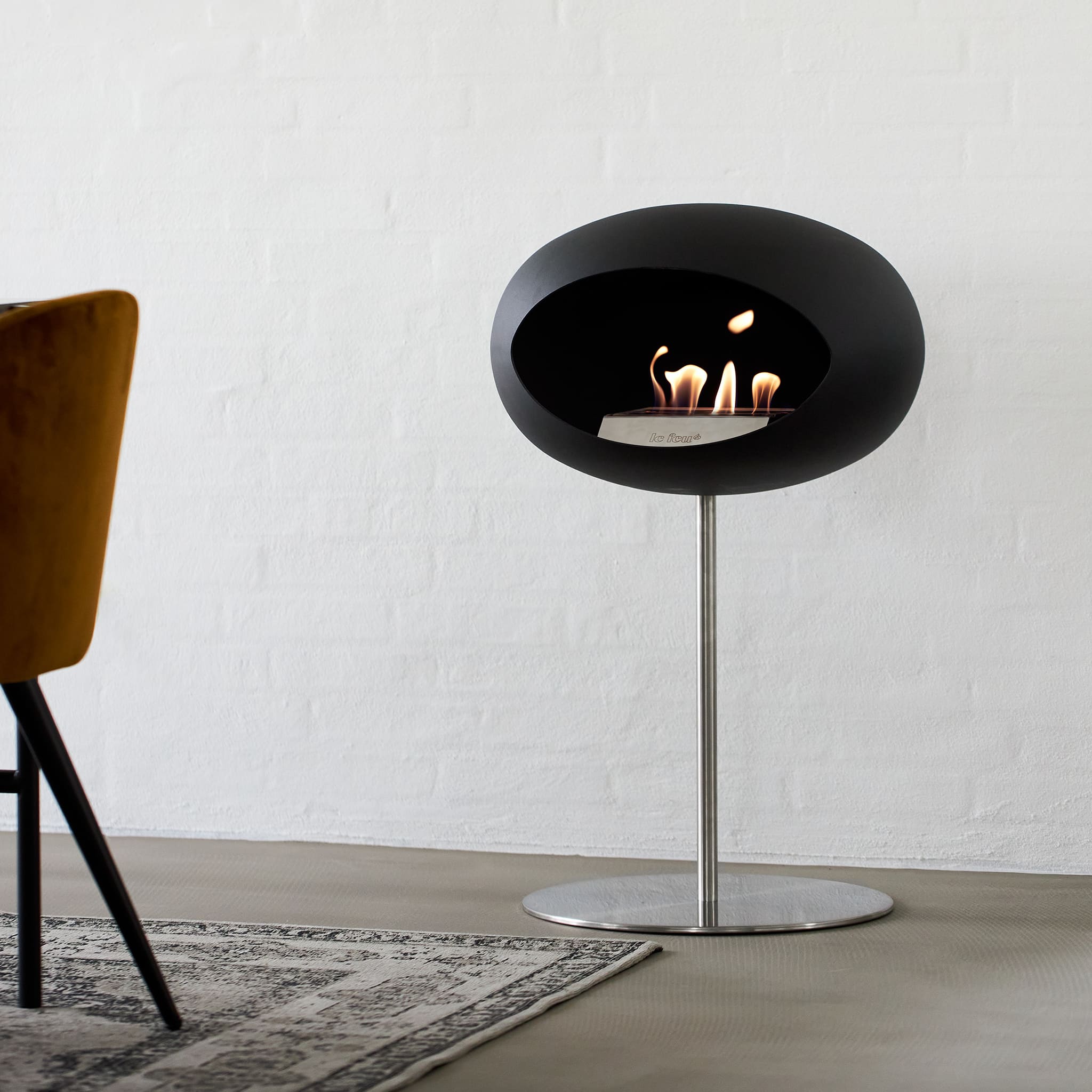 Le Feu Steel Low Dome - Black