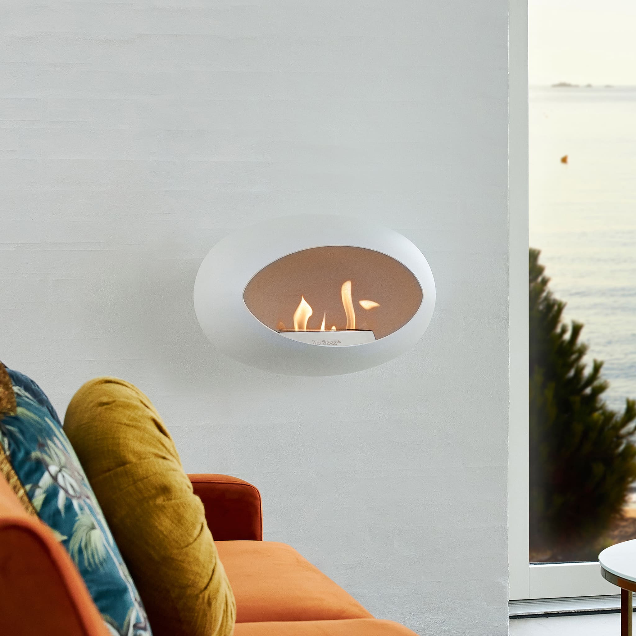 Le Feu Wall Dome - White