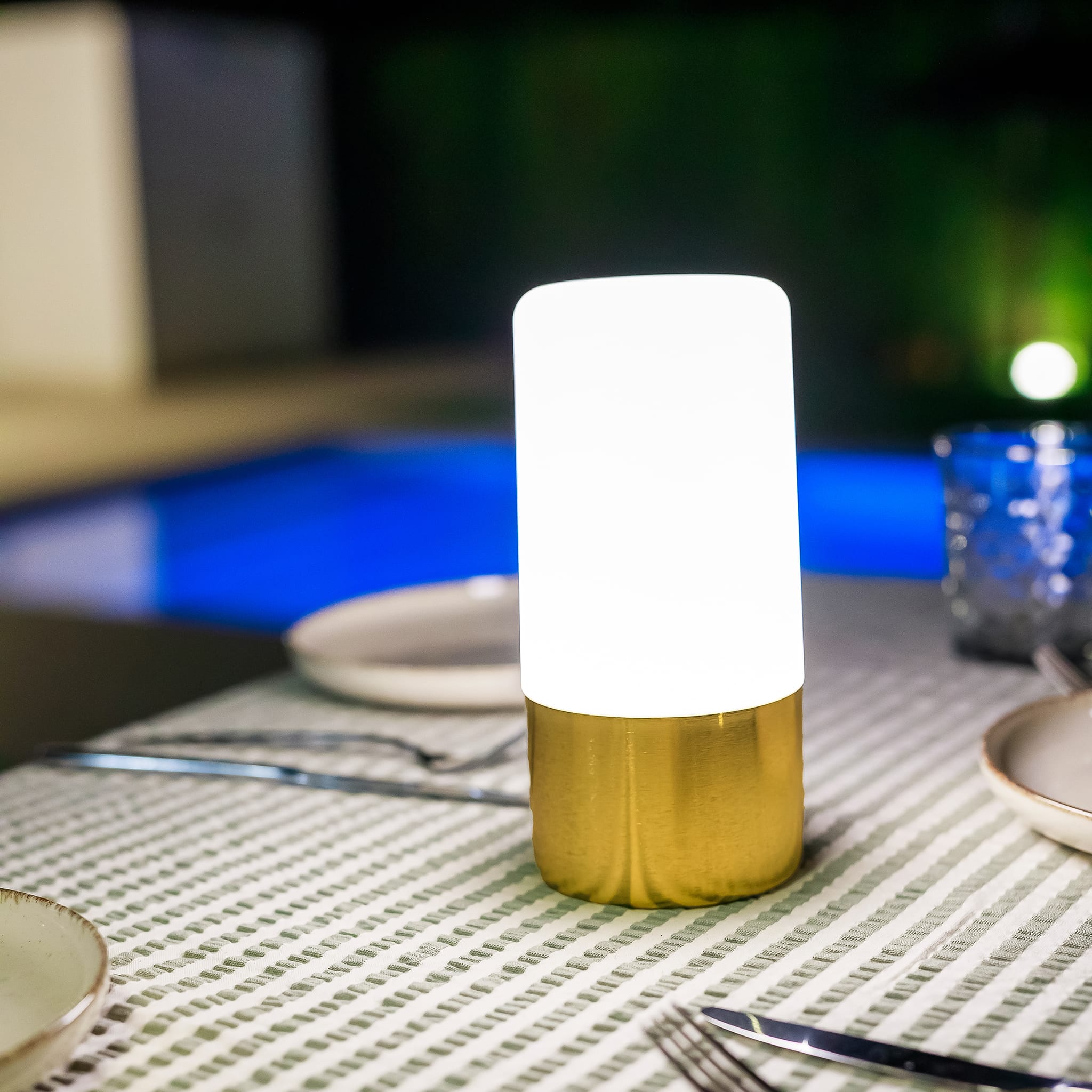 Maia - Rechargeable Table Lamp