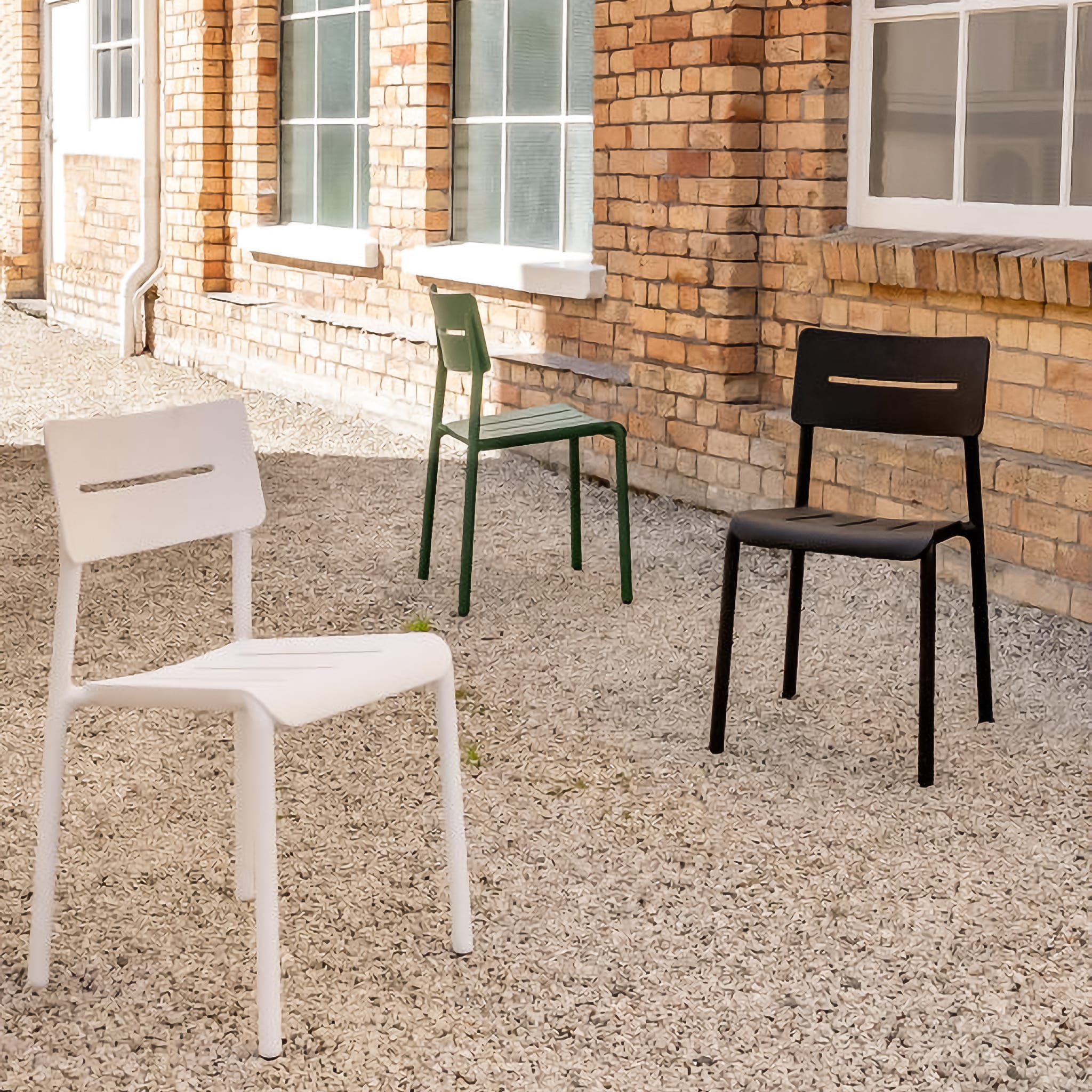 OUTO Chair - Indoor & Outdoor Use