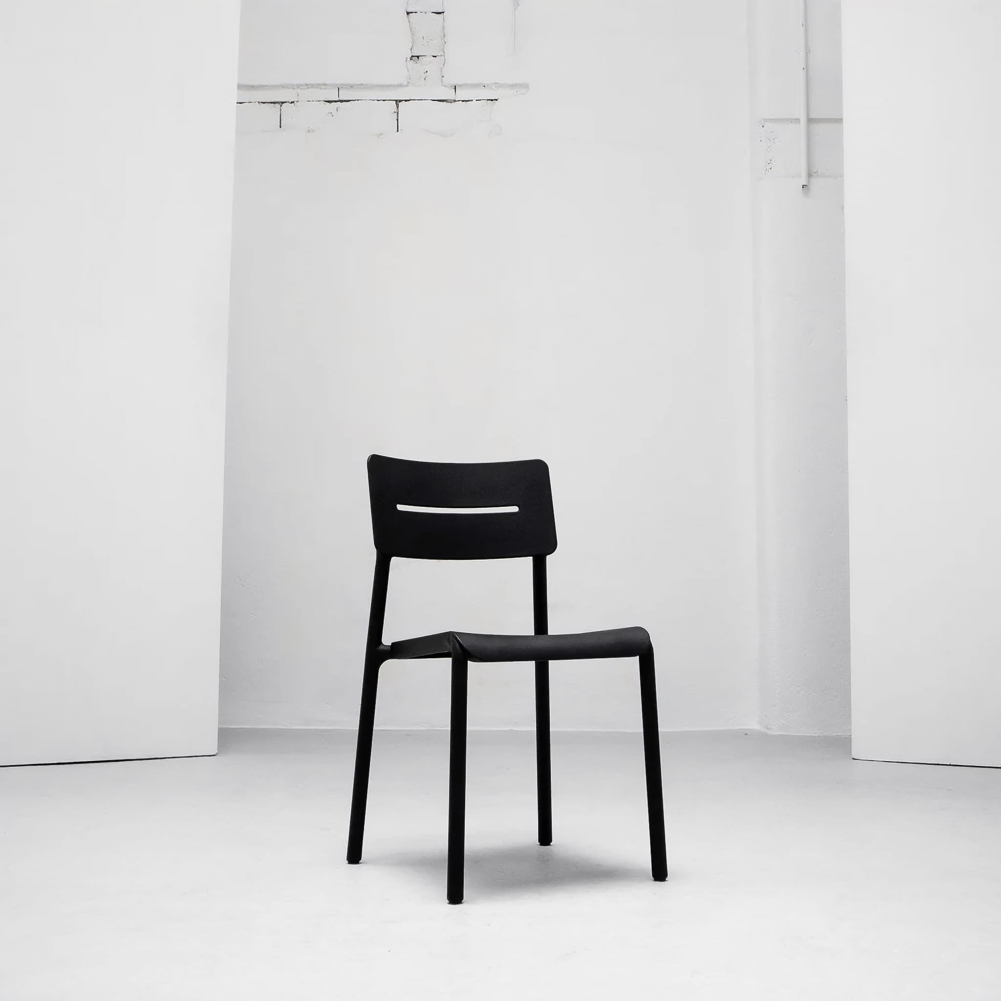 OUTO Chair - Indoor & Outdoor Use