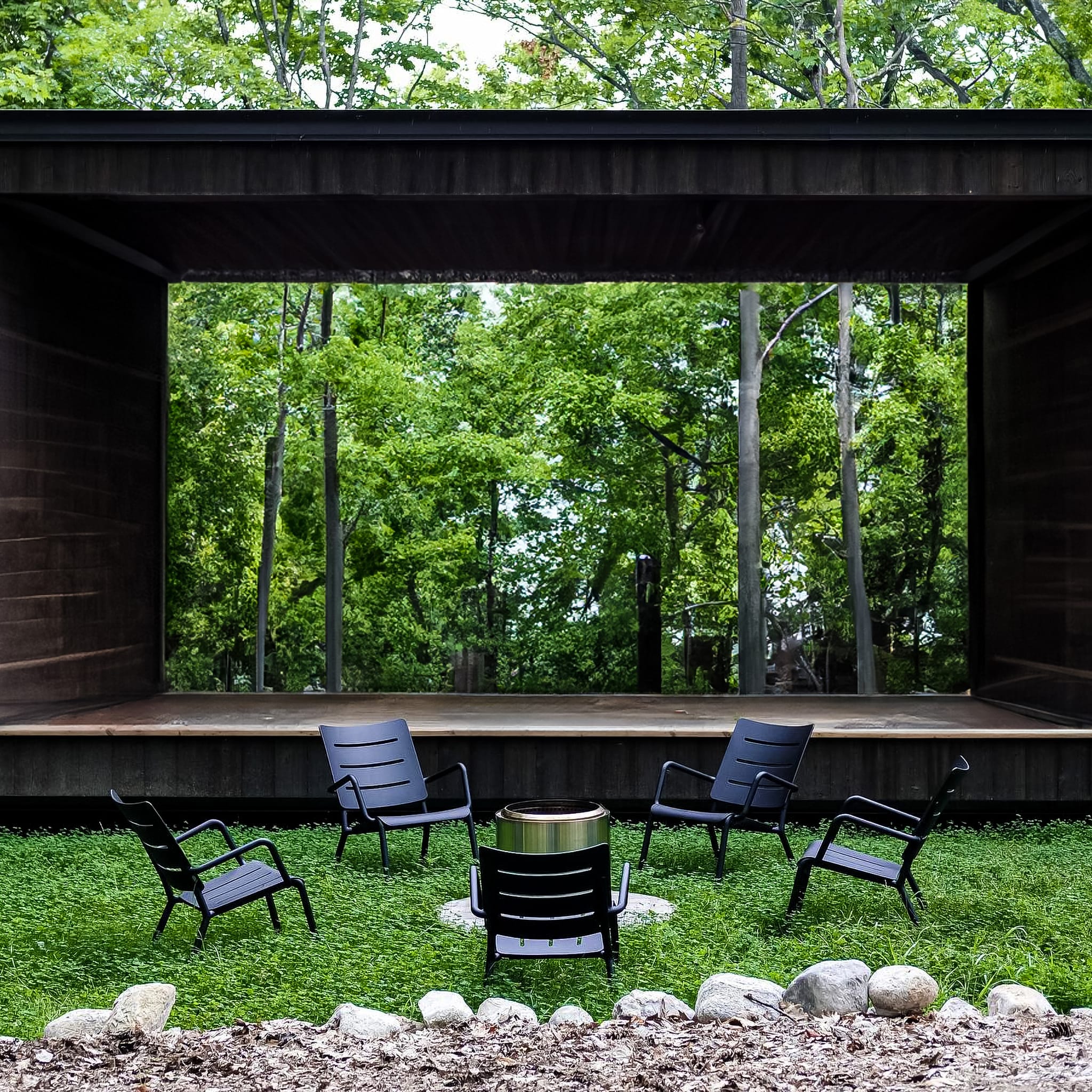 OUTO Lounge Chair - Indoor & Outdoor Use