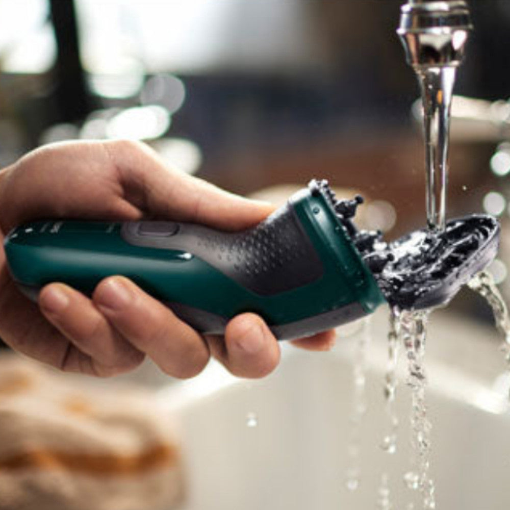 Philips X3002/00 Wet & Dry Electric Shaver