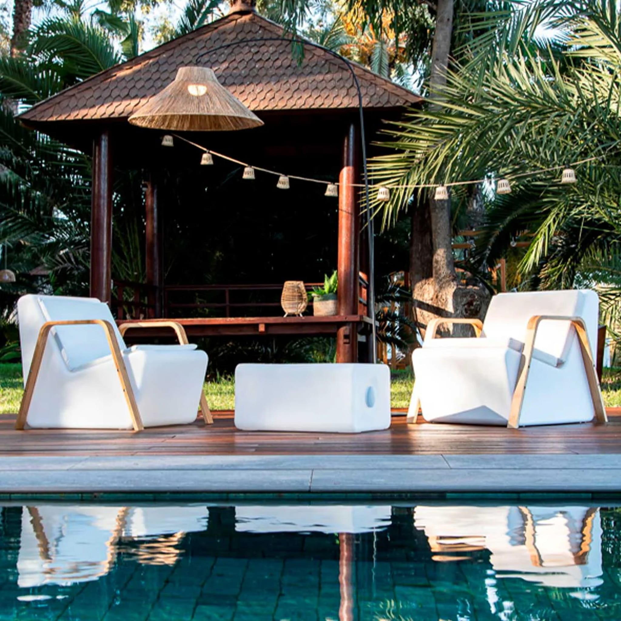 Tarida Sit - Indoor & Outdoor Chair