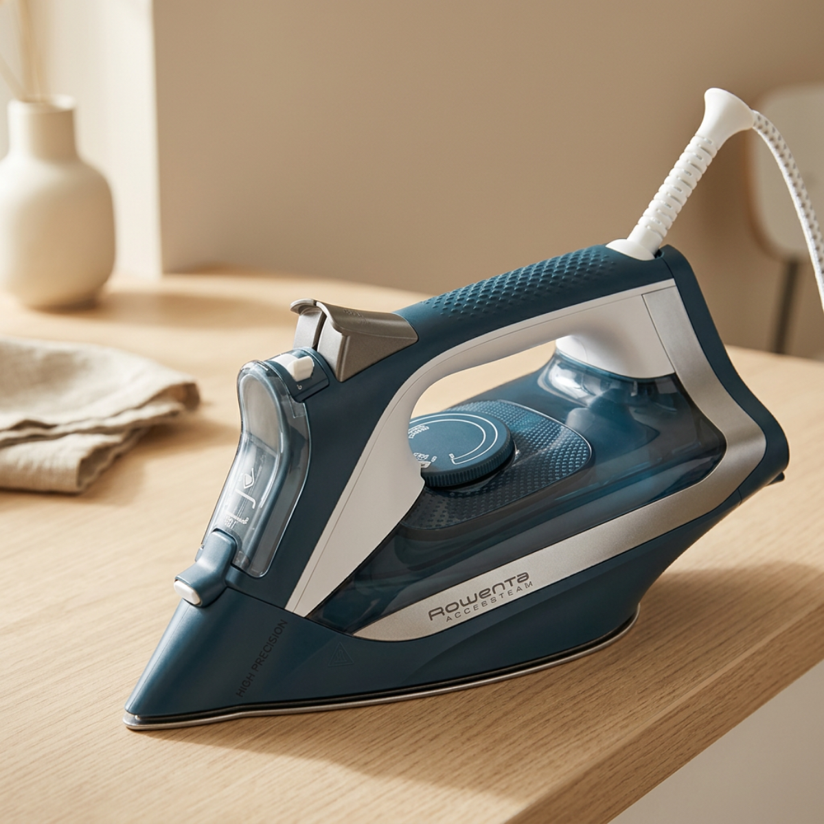 ROWENTA Access Steam Iron - Blemished package with full warranty - DW2363U1
