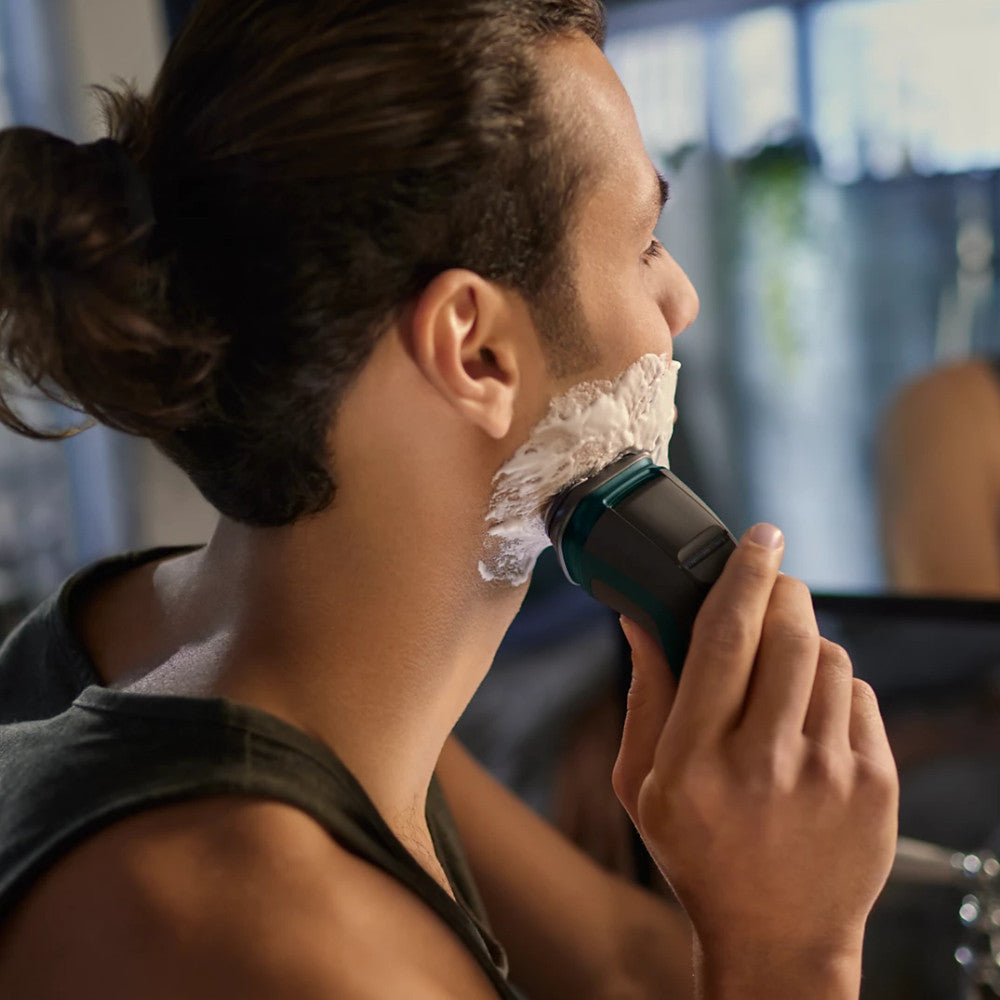 Philips X3002/00 Wet & Dry Electric Shaver