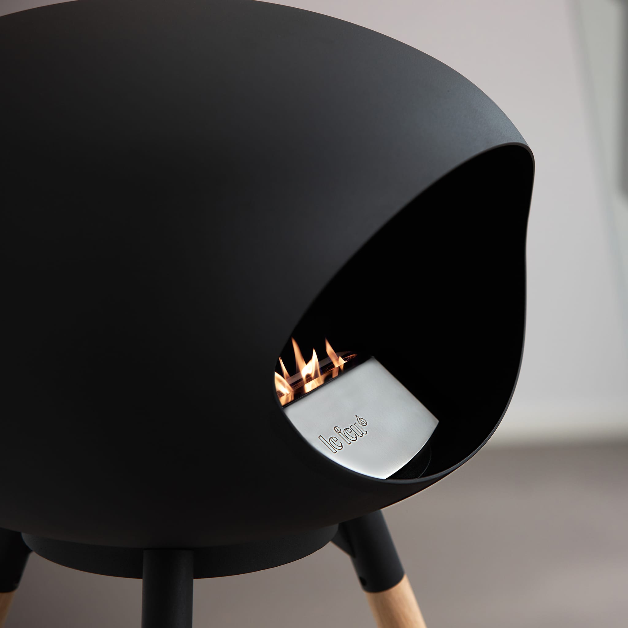Le Feu Ground High Dome - Black