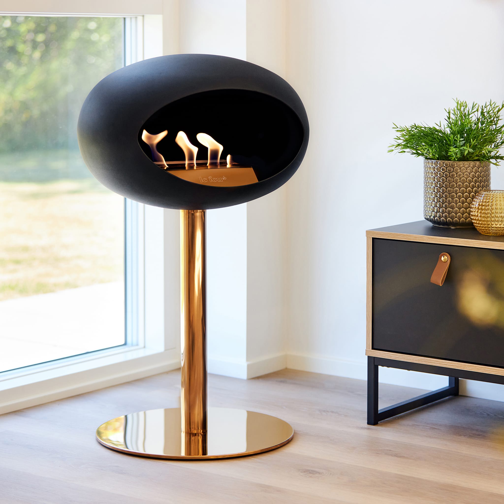 Le Feu Steel Low Dome - Black
