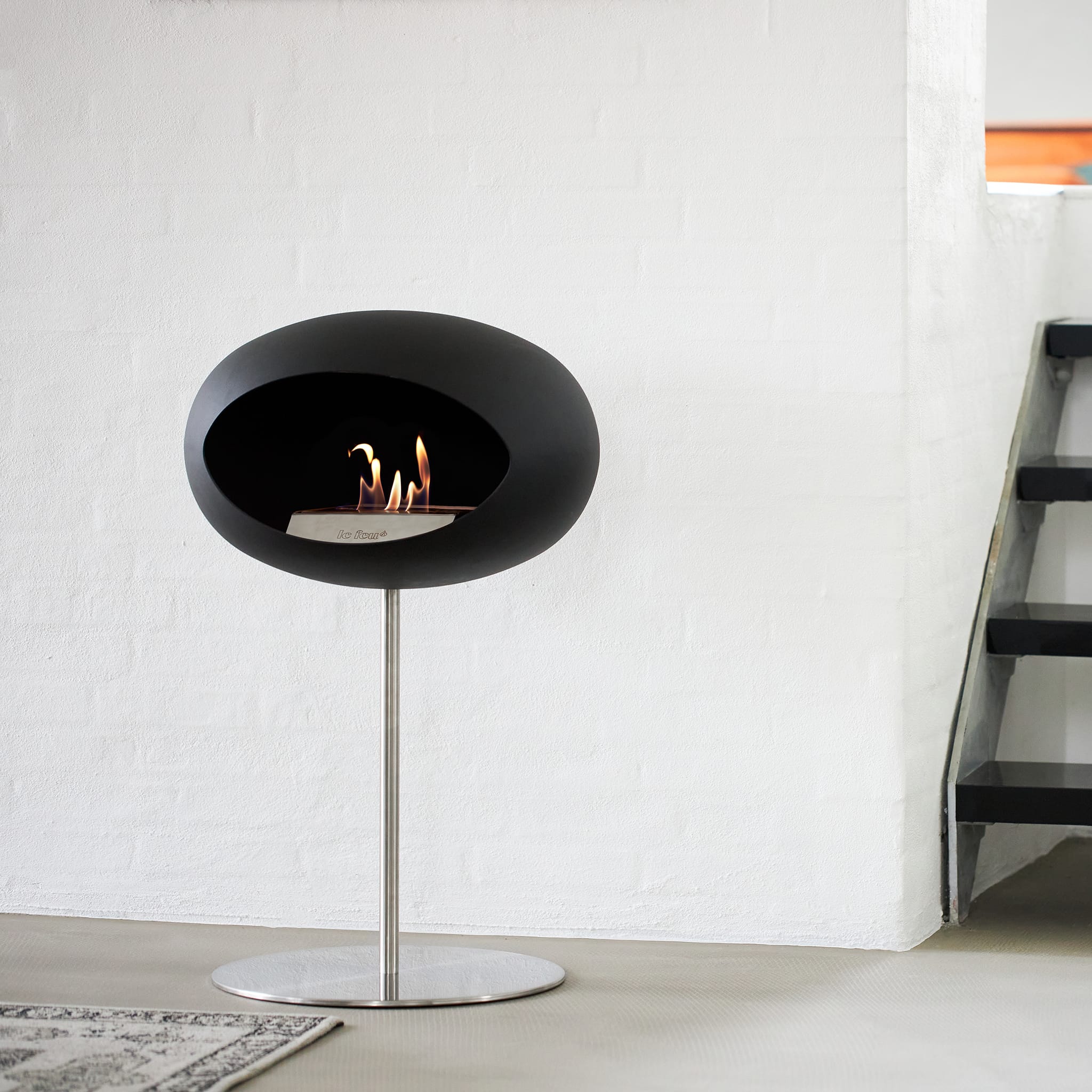 Le Feu Steel Low Dome - Black