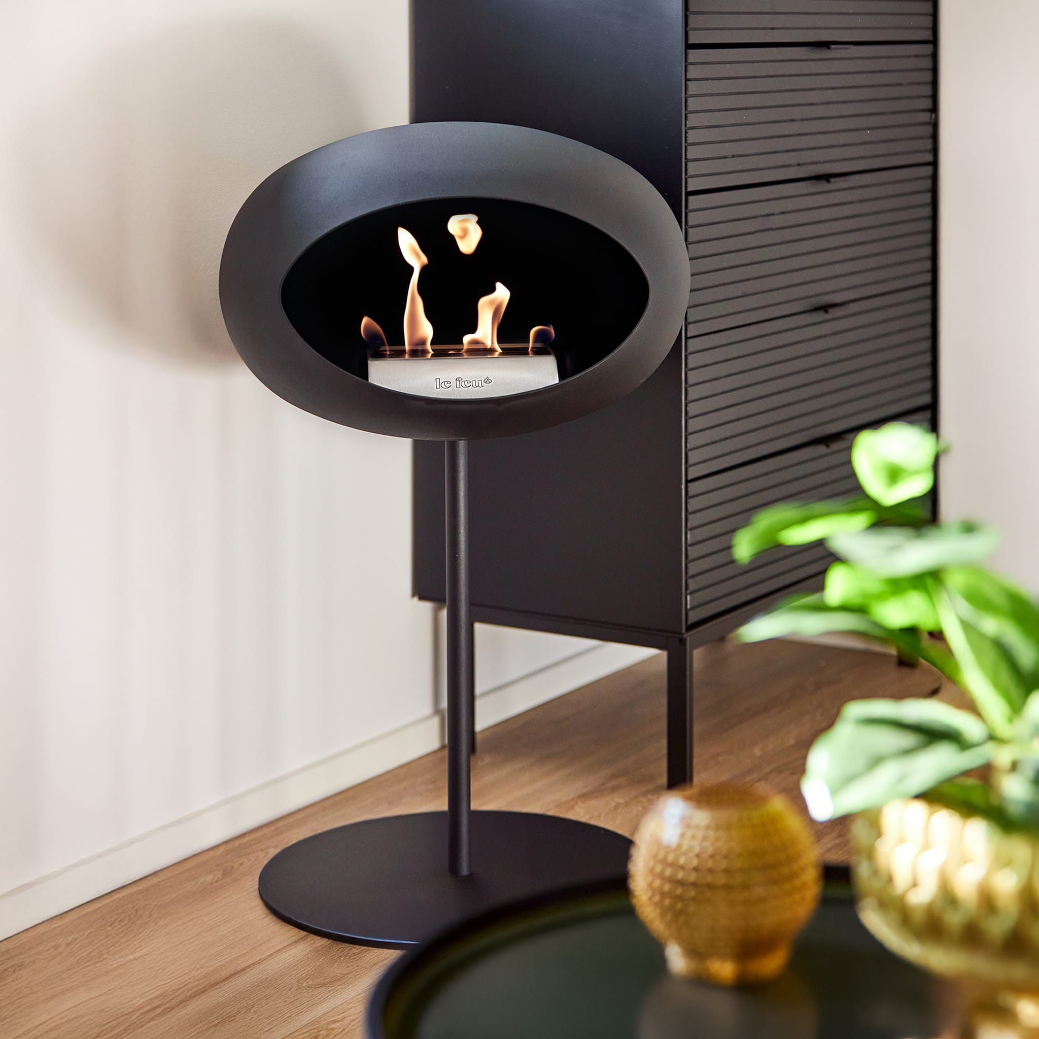 Le Feu Steel Low Dome - Black